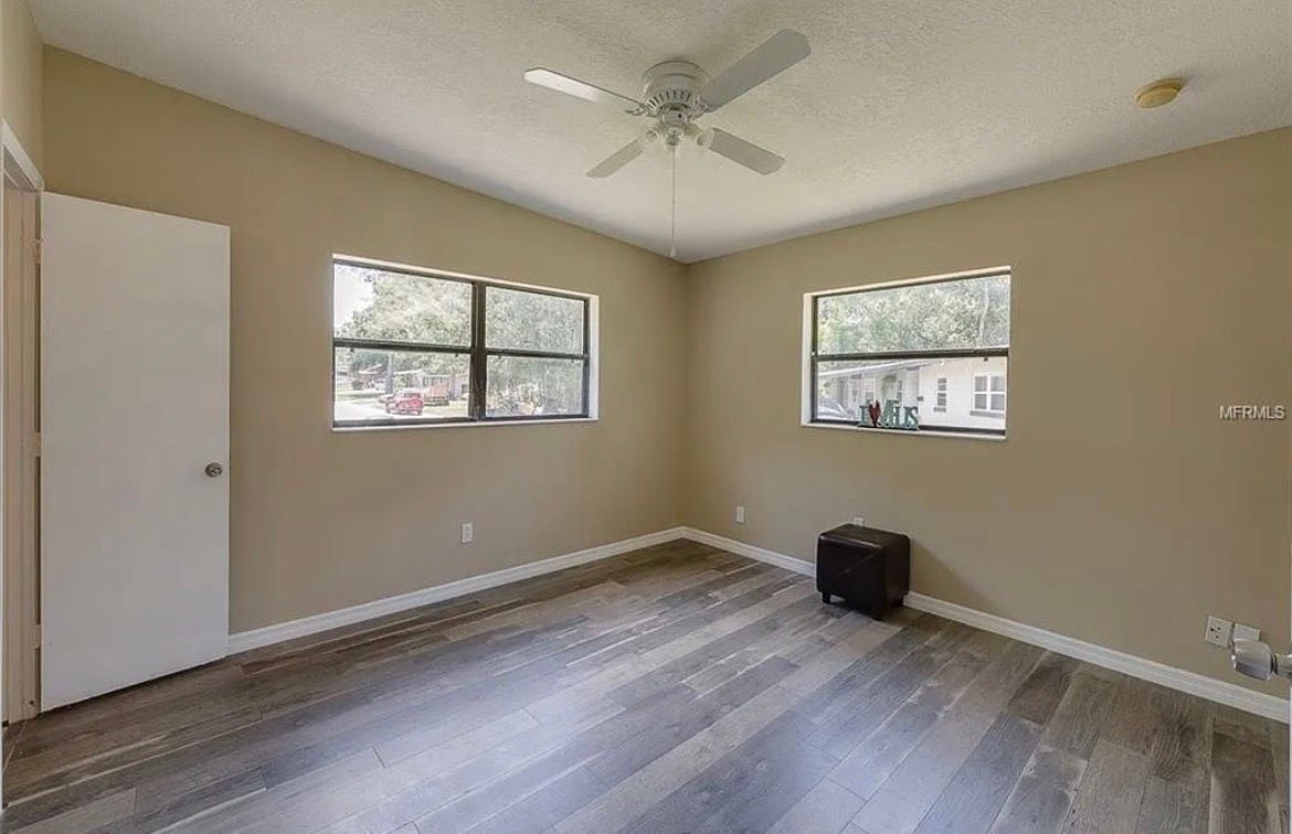 Building Photo - 5321 Grandview Dr