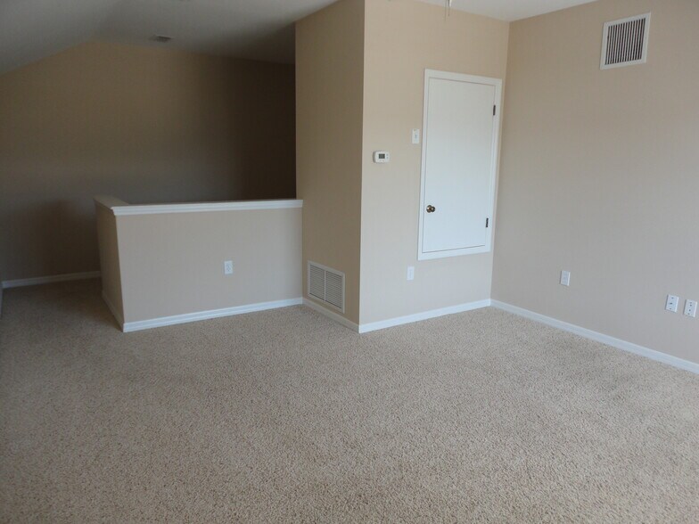 Building Photo - 5917 Wedgefield Dr