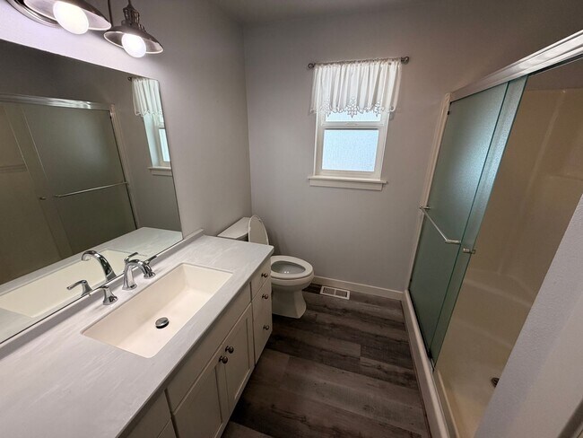 Building Photo - Burrows Court