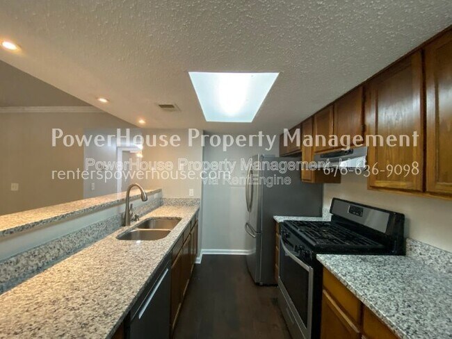 Building Photo - 5043 Brookside Ct