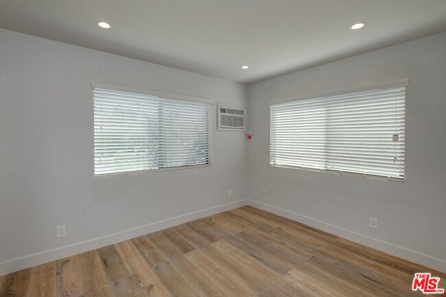 Building Photo - 4320 Finley Ave