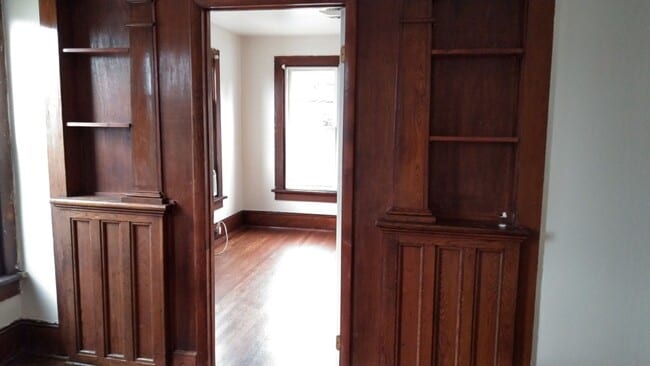 Building Photo - 22 S Highland St