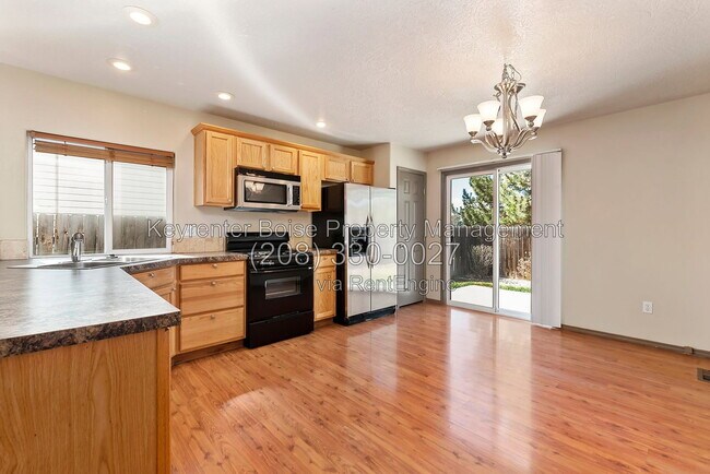 Building Photo - 3354 W Wave Dr