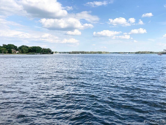 Building Photo - 373 NW 14th Pl