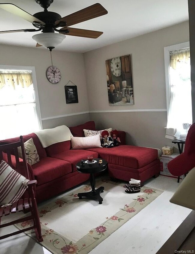 Building Photo - 137 Central Hwy