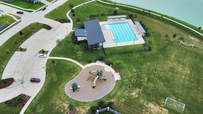 Building Photo - 1302 Redbud Ln