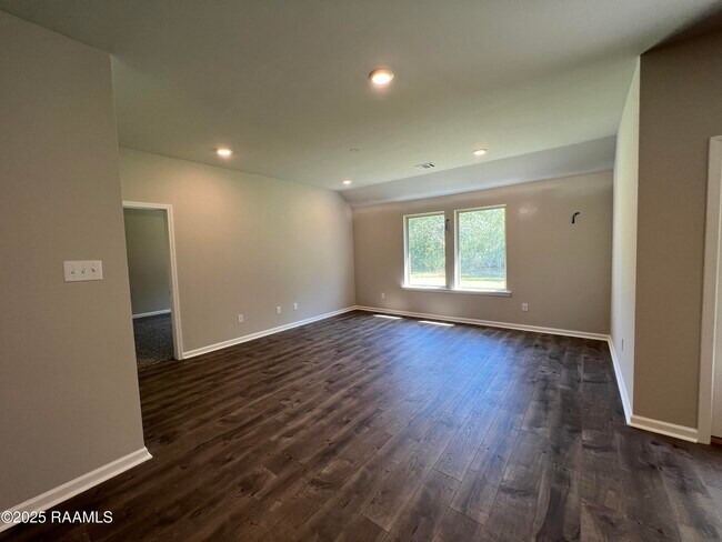 Building Photo - 209 Garden Oaks Ave