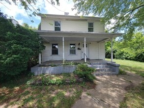 Building Photo - 715 W Fairview Ave