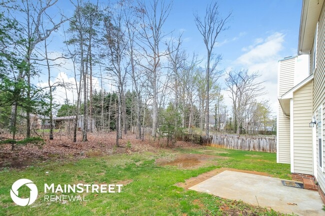 Building Photo - 5560 Angel Oaks Dr