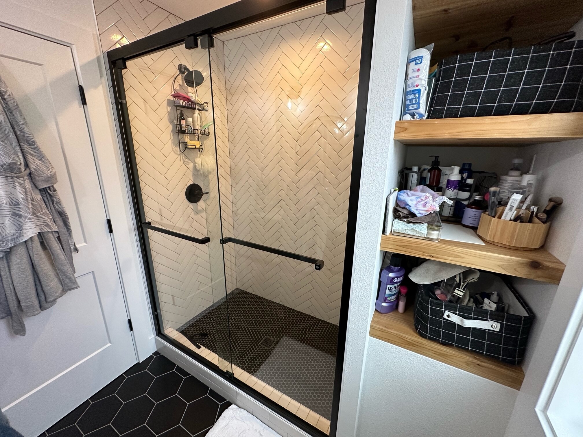 Building Photo - 3674 NE Jacob St