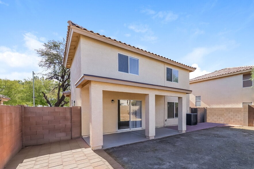 Building Photo - 12754 W Cherry Hills Dr