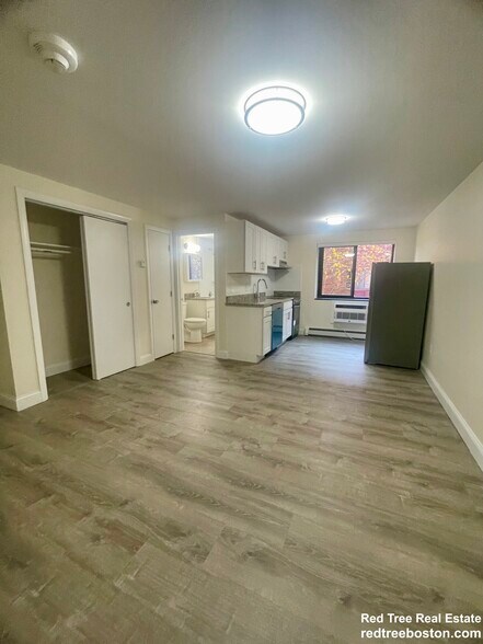 Building Photo - 15 Chester St