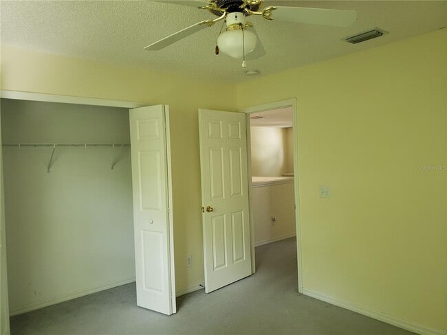 Building Photo - 1409 Adams Cir E