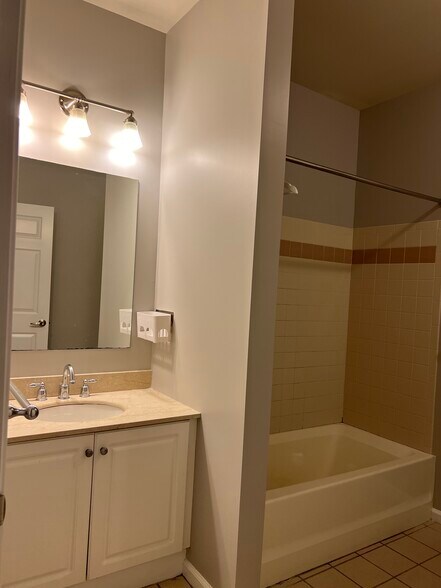 Bath Room - 1 Cityview Ln