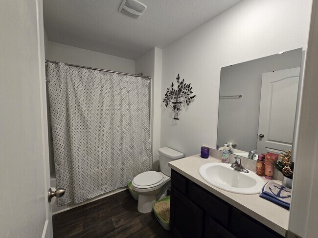 Building Photo - 108 Landing Blvd