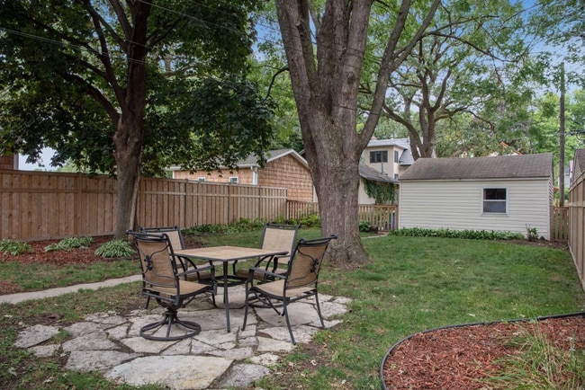 Building Photo - 4250 20th Ave S