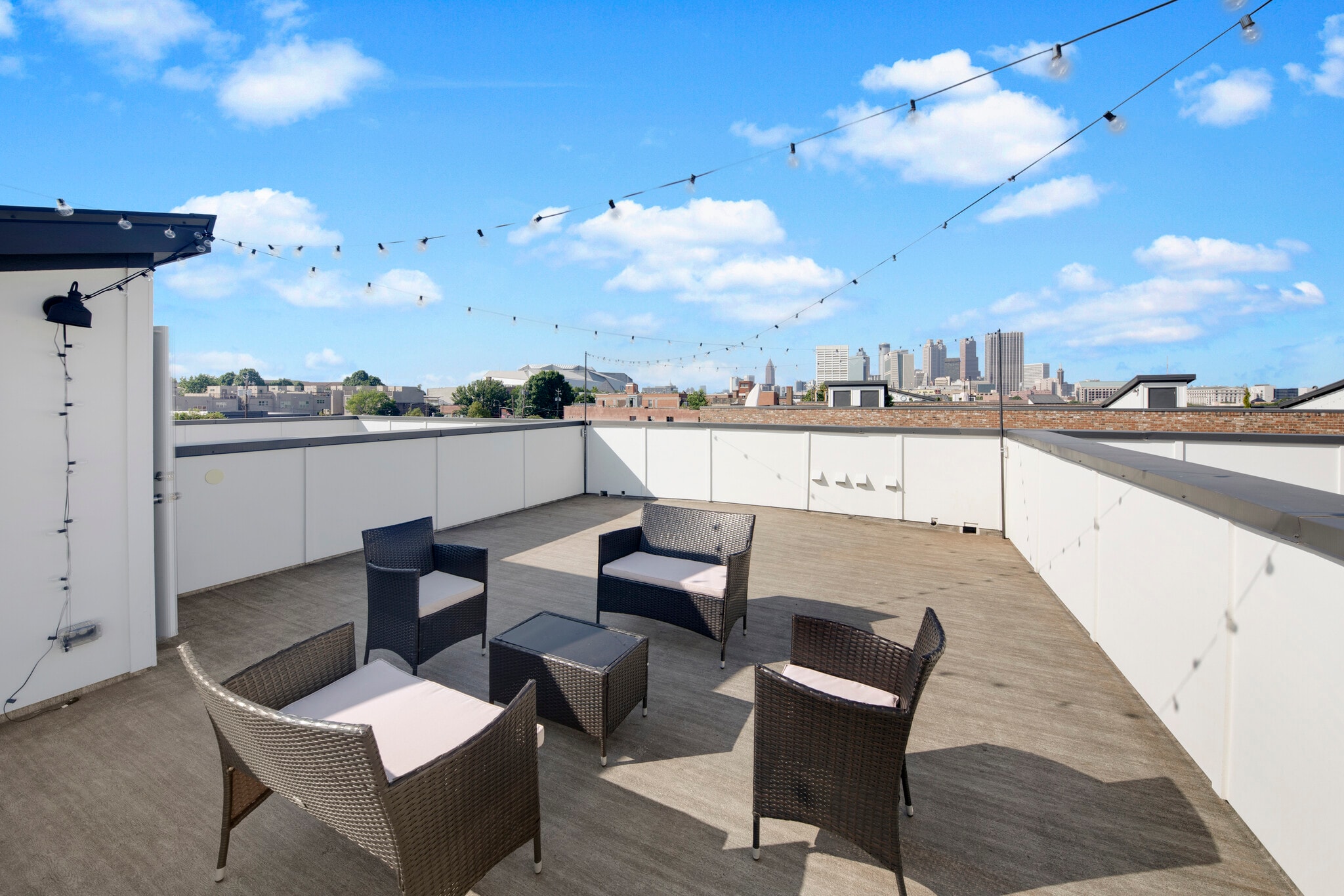 Private Terrace - 265 Castleberry Station Dr SW