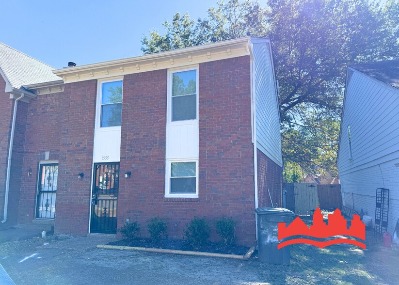 Building Photo - 5555 Blossom Ln