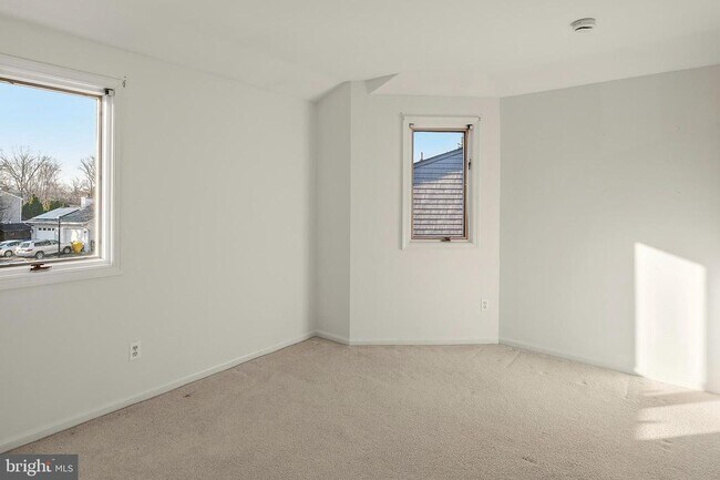 Building Photo - 770 Trenton Ave