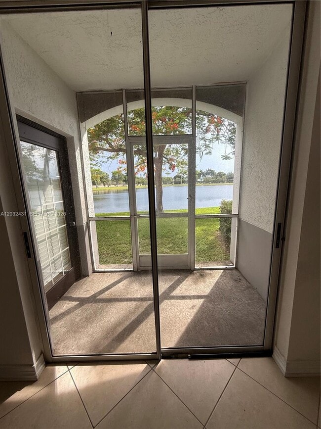 Building Photo - 715 SW 148th Ave