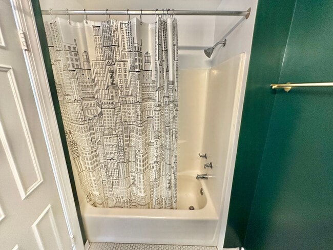 Building Photo - Beautiful Balfour Historic 1 Bedroom Condo 16th & U Street