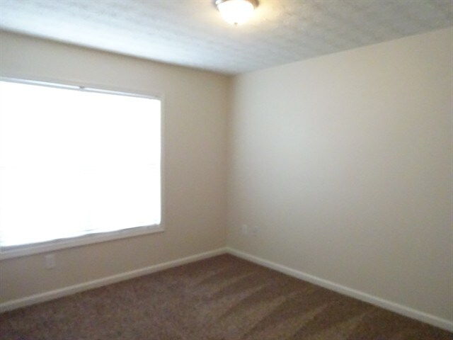 Building Photo - 2720 Kentshire Way