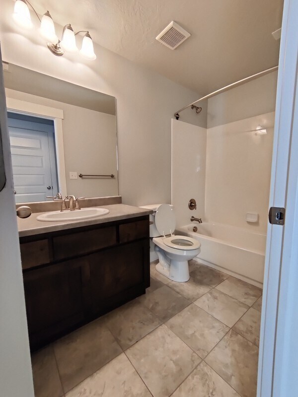 Building Photo - 956 S 2040 W