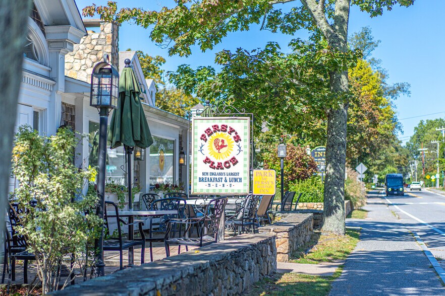 Building Photo - 176 Palmer Ave