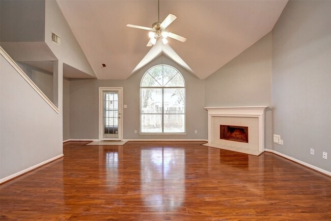 Building Photo - 2114 Whirlaway Dr