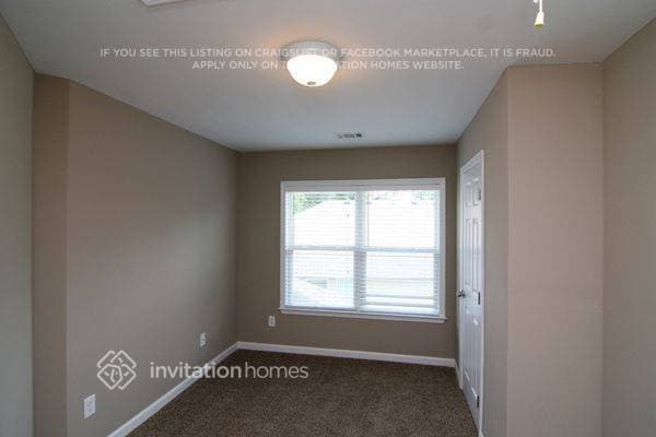 Building Photo - 2883 Open Sky Way