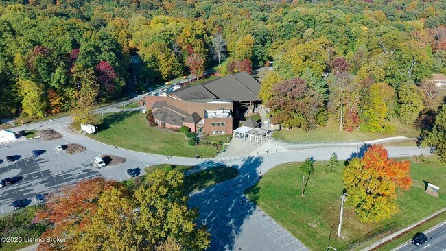 Building Photo - 720 Gheens Ave