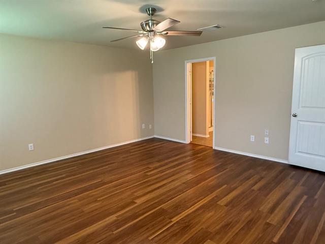 Building Photo - 1206 Rainer Dr