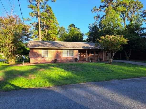 Primary Photo - 664 Mitscher Dr