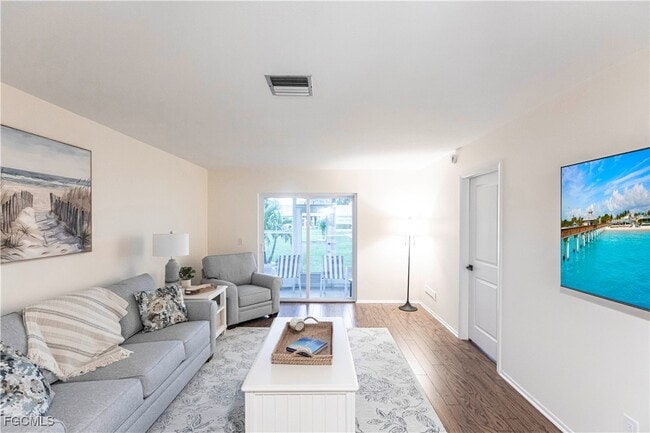 Building Photo - 6775 Lake McGregor Cir