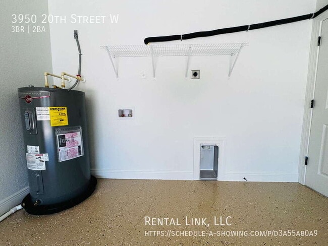 Building Photo - 3950 20th St W