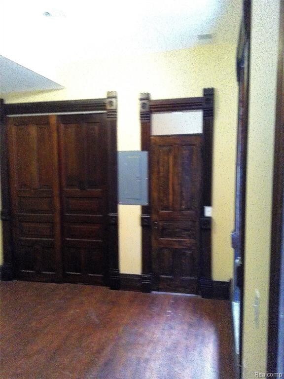 Building Photo - 4305 Trumbull Ave