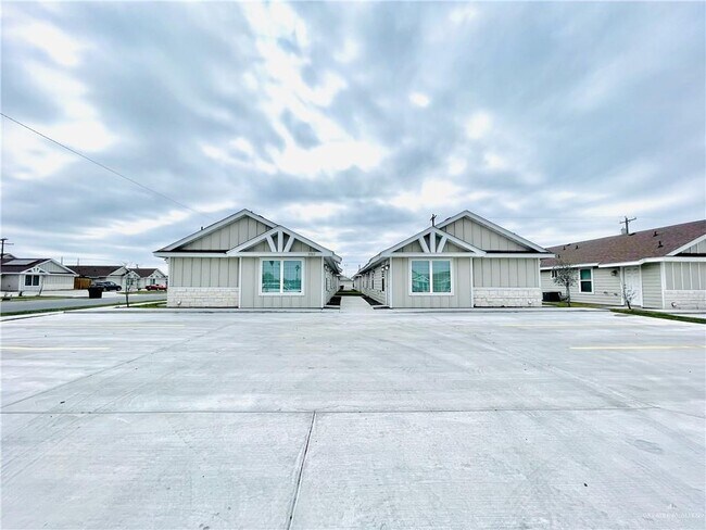Primary Photo - 2207 Northridge Ave