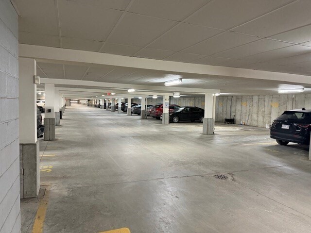 Building Photo - 1214 Emerald Ct