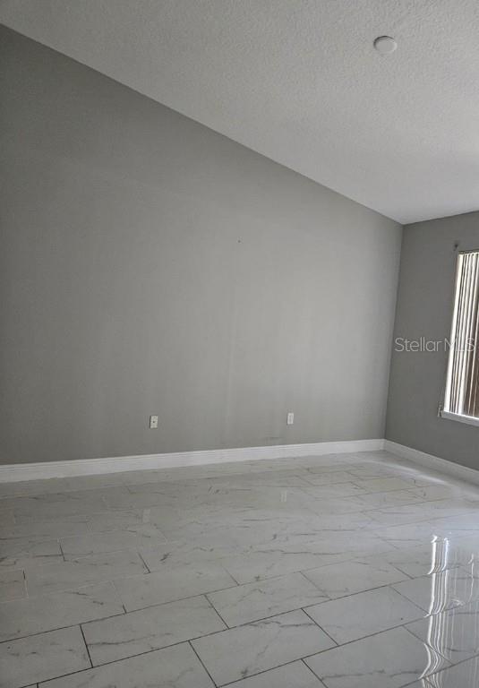 Building Photo - 2902 Bonita Cir