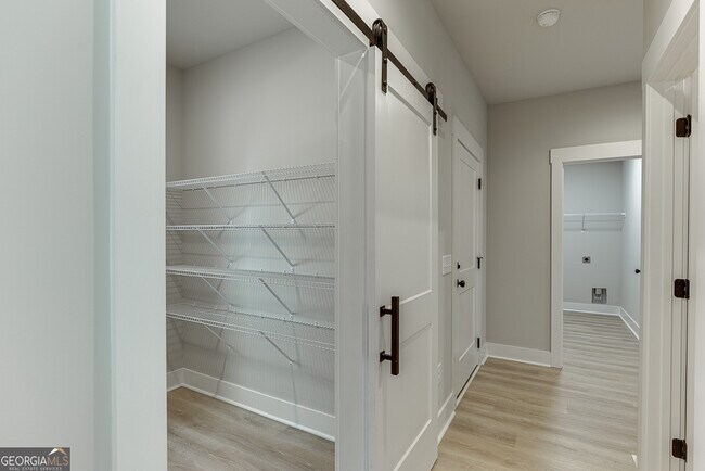 Building Photo - 125 Rains Rd