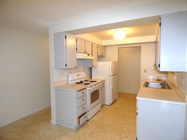 Building Photo - Cumjul05 - 1053-1055 Lansford Dr SE