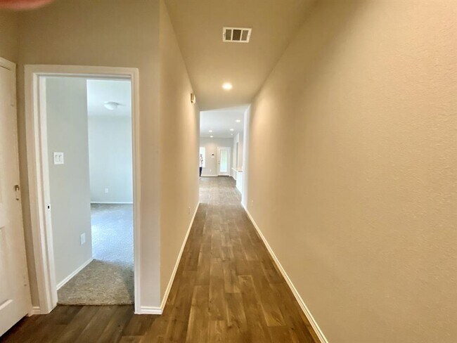 Building Photo - 12751 Landon Lgt N