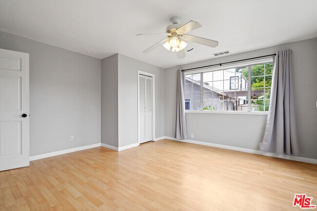 Building Photo - 6122 Strickland Ave