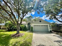 Building Photo - SPACOUS  3/2 OVIEDO POOL HOME in Twin Rivers!