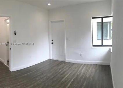 Building Photo - 560 NE 69th St