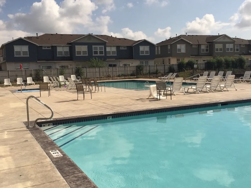 Building Photo - 56 E Resaca Dr