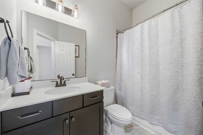 Building Photo - 13410 Ravens Park Ln