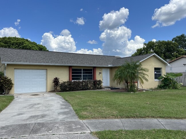 Building Photo - 1313 Summer Breeze Rd
