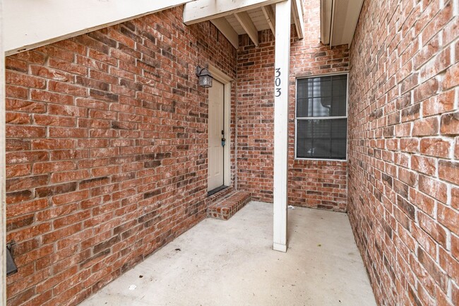 Building Photo - 303 Rawhide Loop