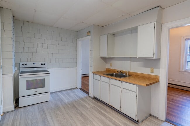 Building Photo - 35 State St